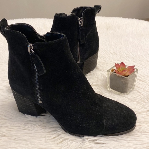 NEW BLONDO Zappos Black Suede Double Zipper Heel ankle bootie women SIZE 7.5 - Picture 2 of 7